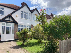 Twin home with free parkings, Surbiton, Kingston upon Thames, Surrey, Greater London, UK!